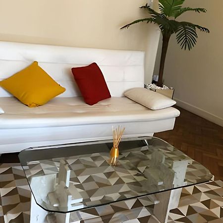 Apartamento Em Copacabana Com Vista Lateral Do Mar Rio de Janeiro Esterno foto