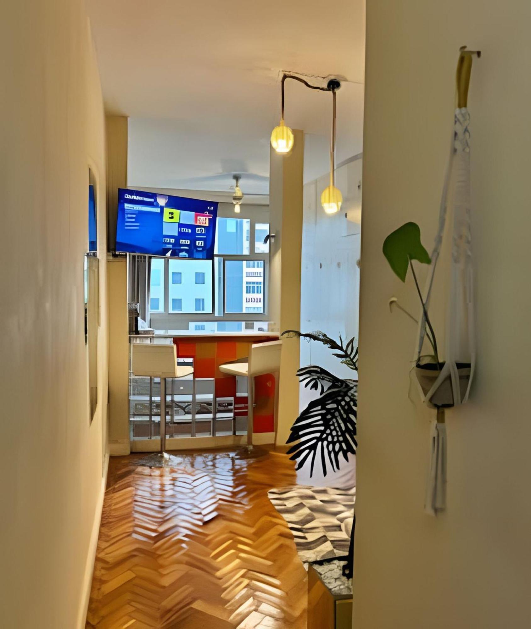 Apartamento Em Copacabana Com Vista Lateral Do Mar Rio de Janeiro Esterno foto